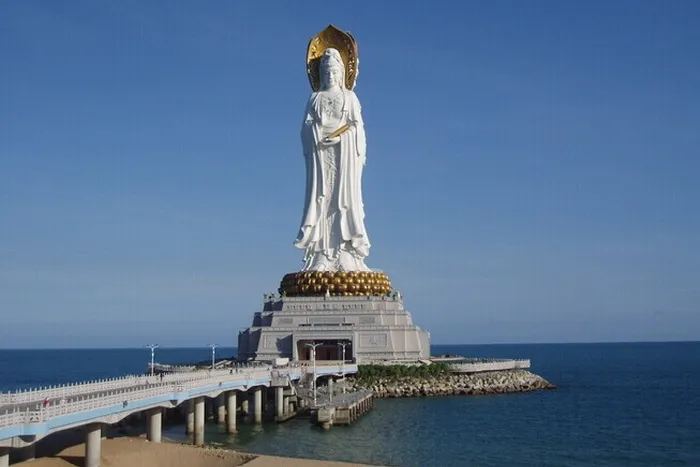 简单自由行-三亚自由人2+2半自助行程