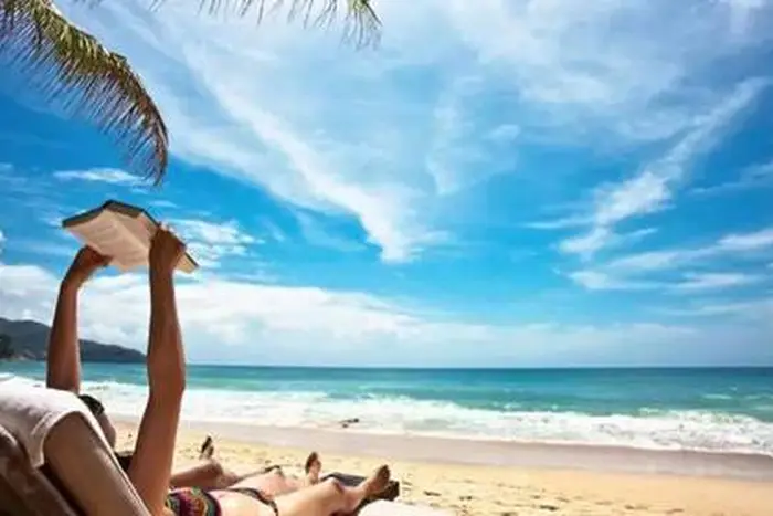 新疆到泰国唯美4飞8日游【芭沙之夜 曼谷+芭提雅+沙美岛】纯玩0自费，周六发团，新疆旅行社自营专线，关注微信公众号力减200元